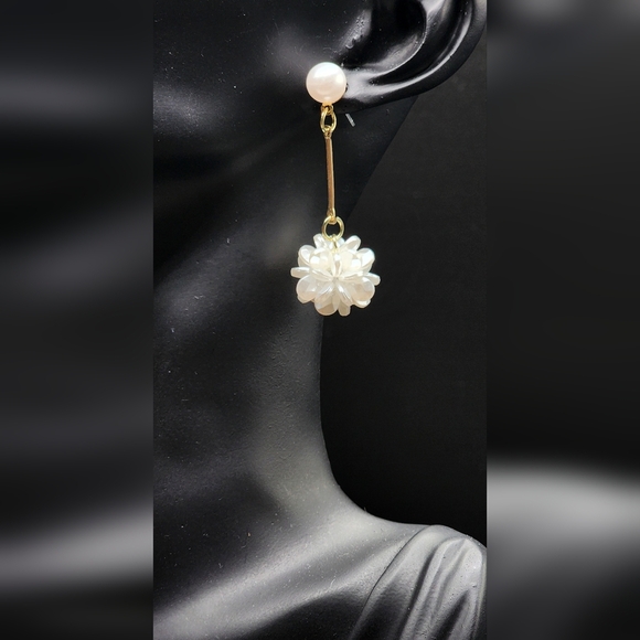 Anthropologie Jewelry - White Floral Drop Earrings